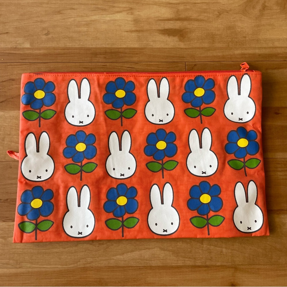 BAGGU X Miffy Large Go Pouch